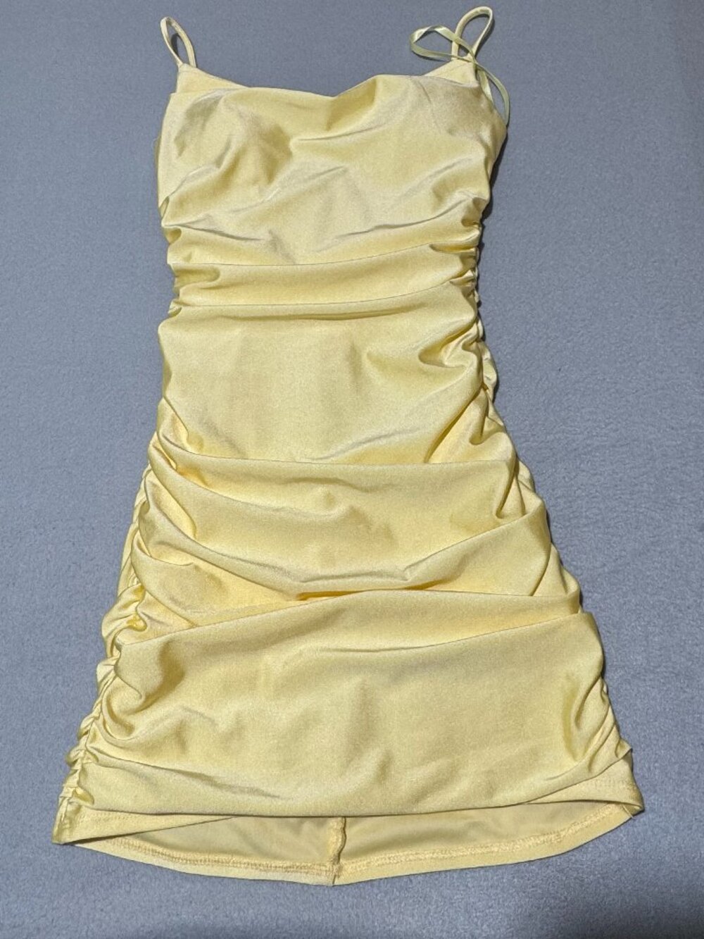 Windsor Size XS Yellow Ruched Hoco Dress